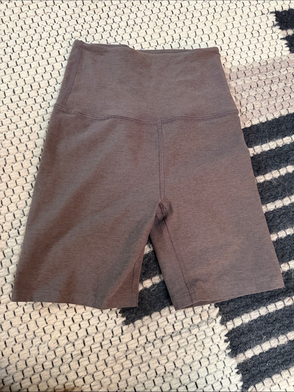 Beyond Yoga High-Rise Bike Shorts in Espresso Brown